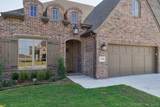 2705 Twin Oaks Street - Photo 2