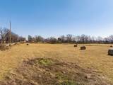 17583 390 Road - Photo 2