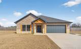 207 Lindsey Avenue - Photo 1