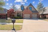 9114 100th Street - Photo 1