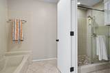 8008 Lakewood Avenue - Photo 23