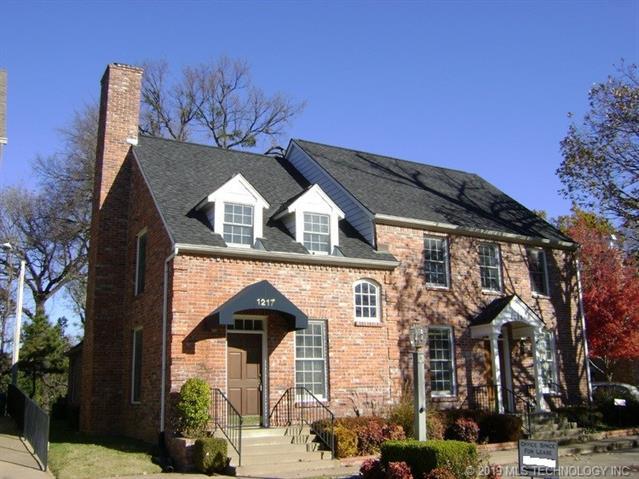 1219 33rd Street - Photo 1