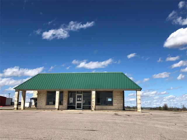 5018 Main Street - Photo 1