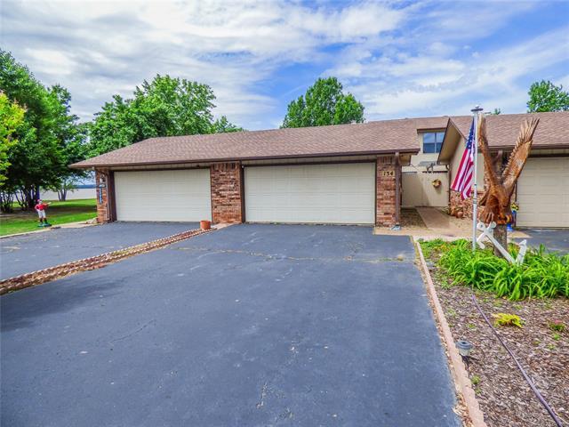 114600 4172 Circle - Photo 1
