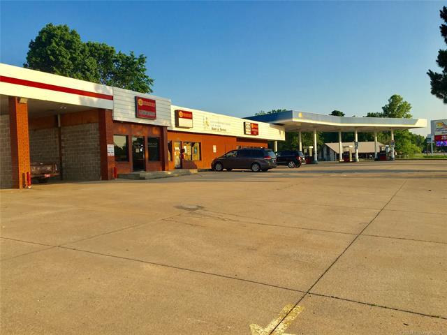 2700 York Street - Photo 1
