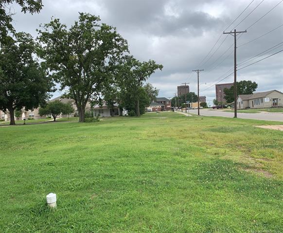 400 Wyandotte Avenue - Photo 1
