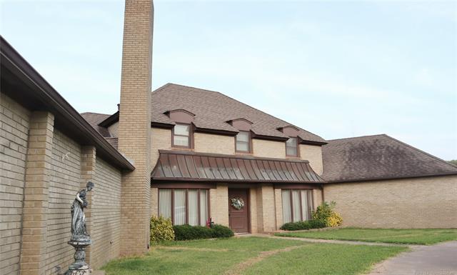 913 Oak Hollow Road - Photo 1