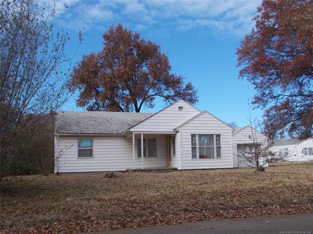 1567 Hickory Avenue - Photo 1