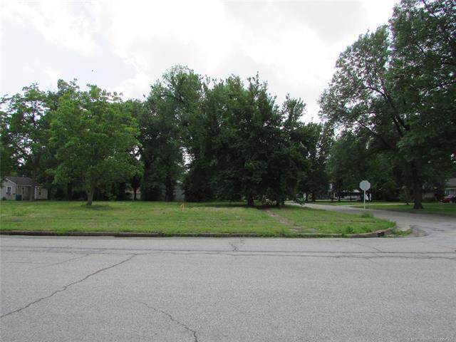 427 Delaware Avenue - Photo 1