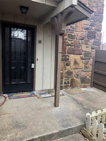6368 80th East Avenue - Photo 1 6368 80th East Avenue - Photo 1