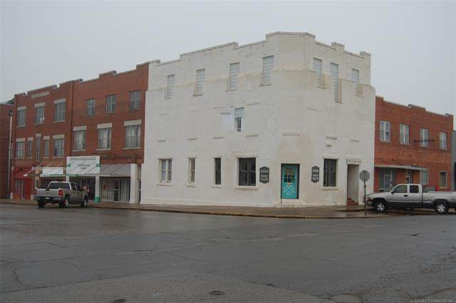 403 Trudgeon Street - Photo 1