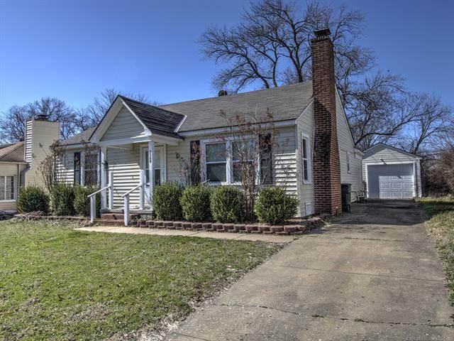 2069 Osage Avenue - Photo 1