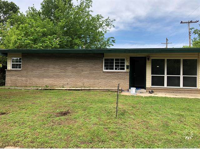 909 30th Street - Photo 1