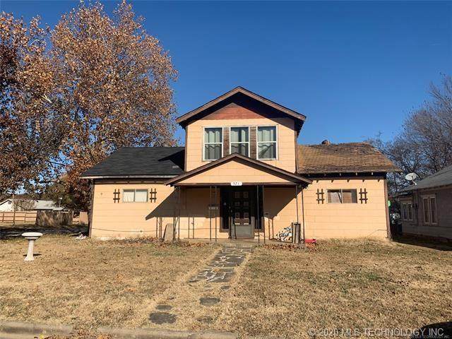 321 4th Street - Photo 1