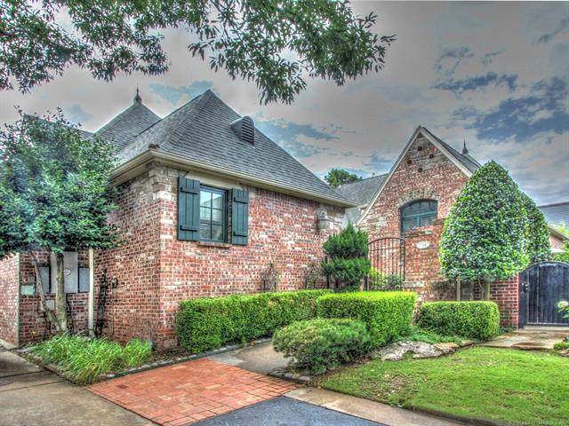 7738 102nd Street - Photo 1