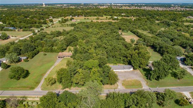 9723 Memorial Drive - Photo 1