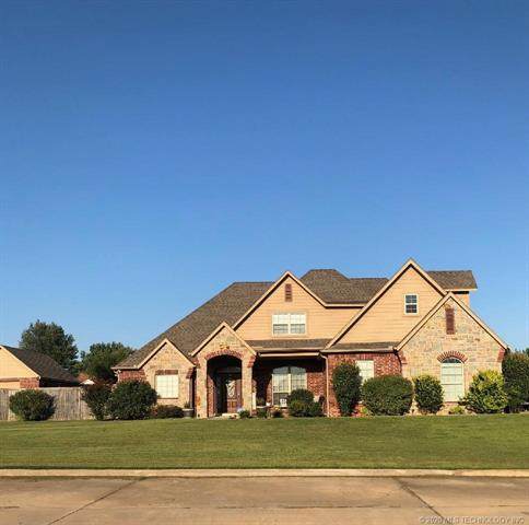 918 Waterstone Drive - Photo 1