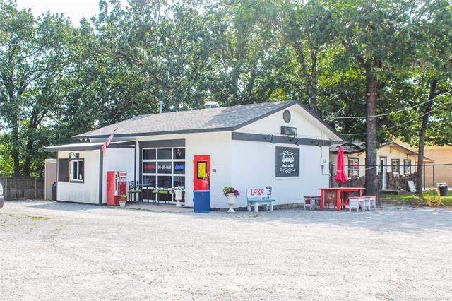 419042 Texanna Road - Photo 1