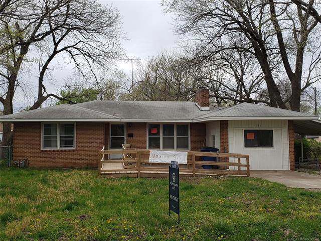 236 Sycamore Street - Photo 1