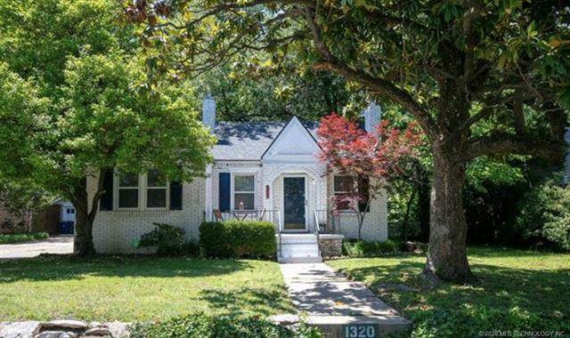 1320 College Avenue - Photo 1