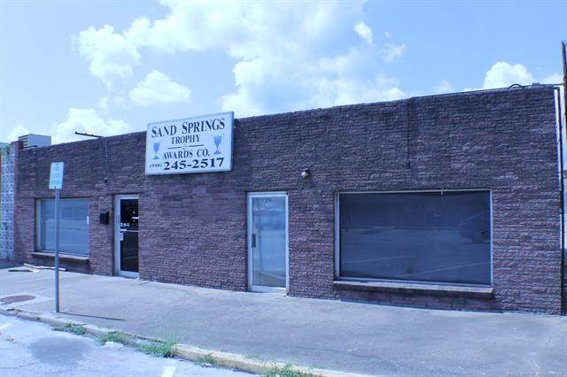 200 Lincoln Avenue - Photo 1
