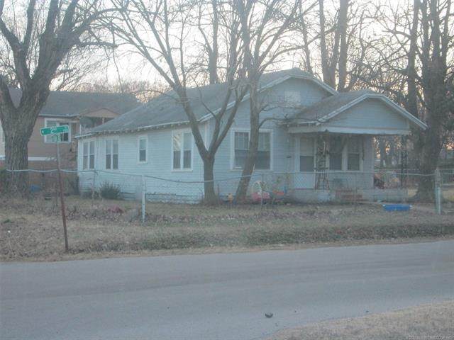 701 2nd Street - Photo 1