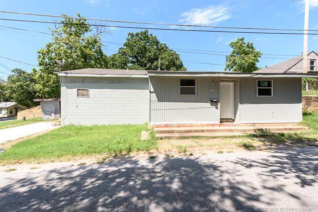513 8th Street - Photo 1