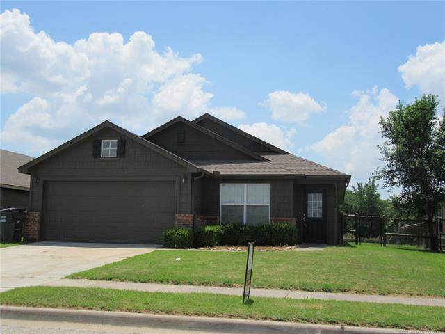 11412 110th Street North - Photo 1