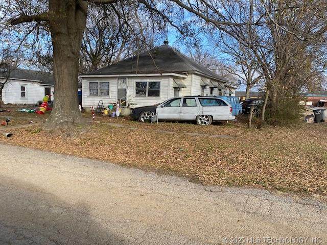 423 4th Street - Photo 1
