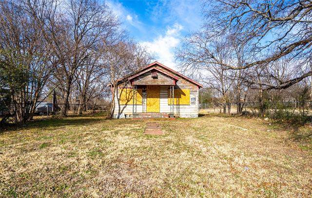 1207 4th Street - Photo 1