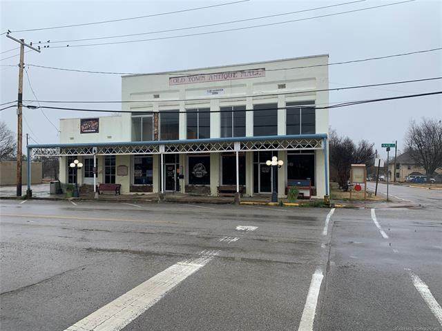 2700 Main Street - Photo 1