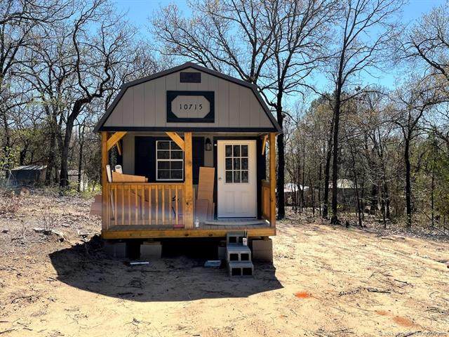 10715 Pin Oak Road - Photo 1