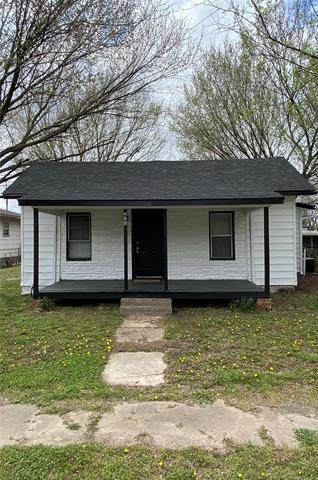 206 2nd Street - Photo 1