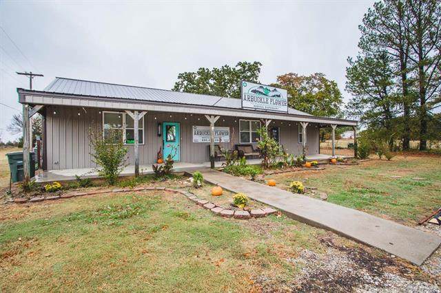 64 Crescent - Photo 1