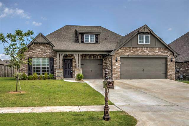 2602 Van Buren Circle - Photo 1