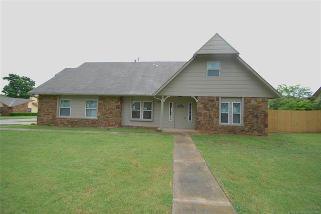7980 69th East Avenue - Photo 1