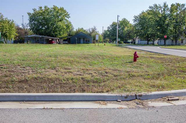 700 Sage Avenue - Photo 1