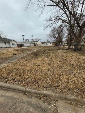 803 Delaware Avenue - Photo 1