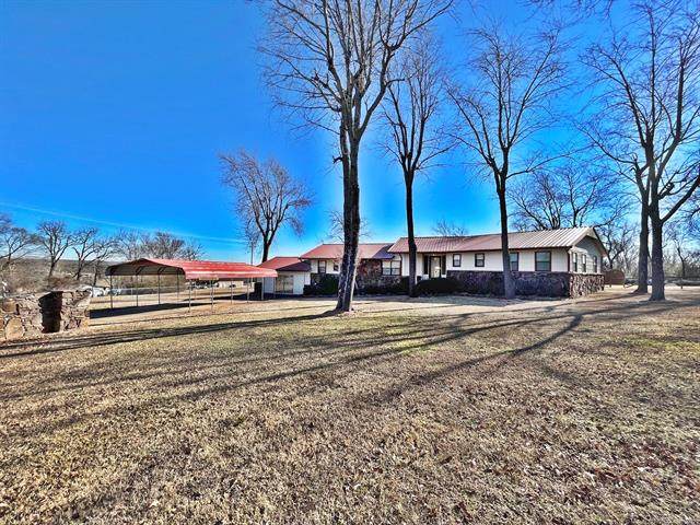 919 Keetoowah Street - Photo 1