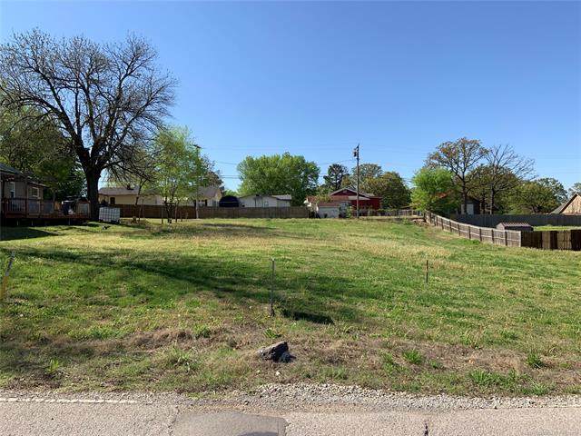 506 12th Avenue - Photo 1