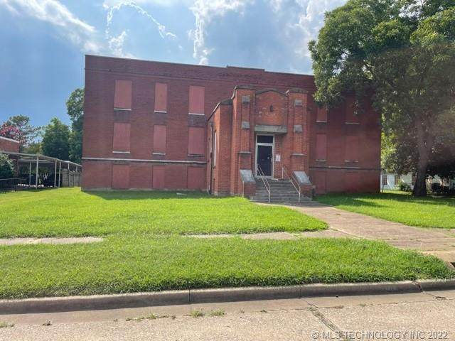 215 16th - Photo 1