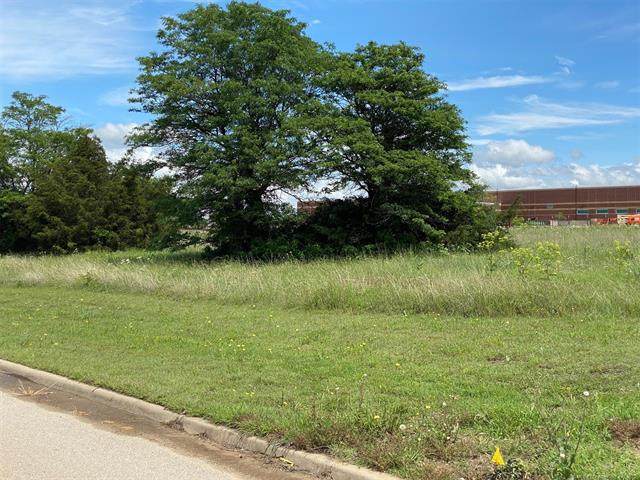 902 Praire View - Photo 1