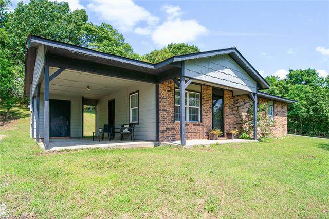 452 4418 Circle - Photo 1