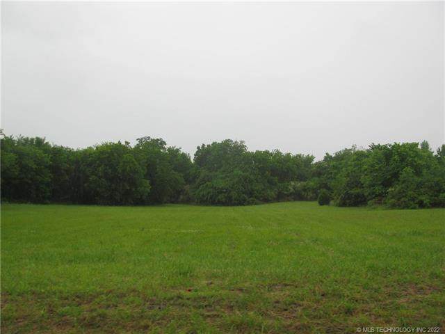 737 4th Street - Photo 1