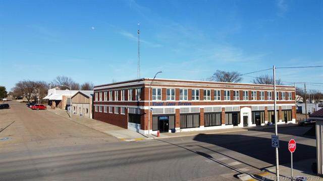 200 Main - Photo 1
