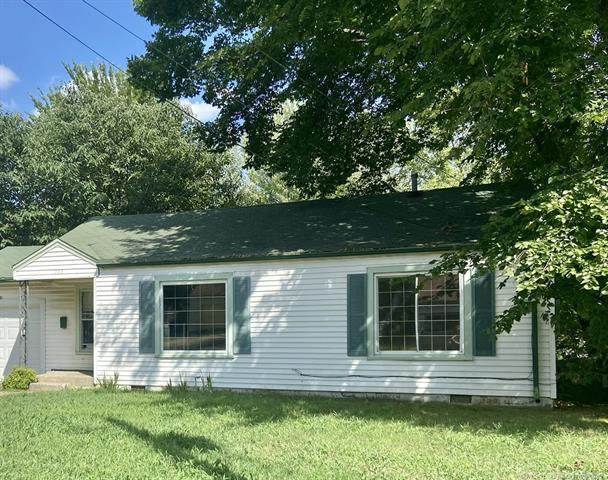 222 Waverly - Photo 1