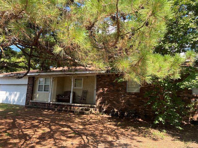 571 Crestview Drive - Photo 1
