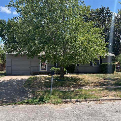 1108 Oklahoma Place - Photo 1