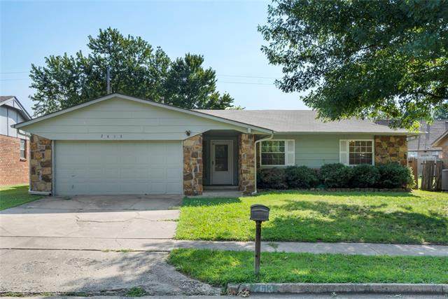 2613 Poplar Avenue - Photo 1
