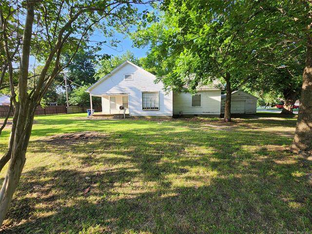 1640 62nd Street - Photo 1